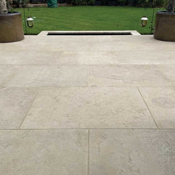 farmhouse buff paving patio