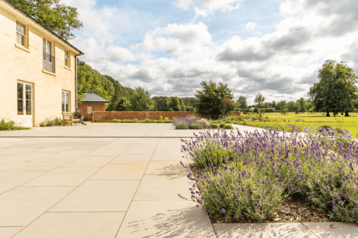 Benefits of landscaping stone